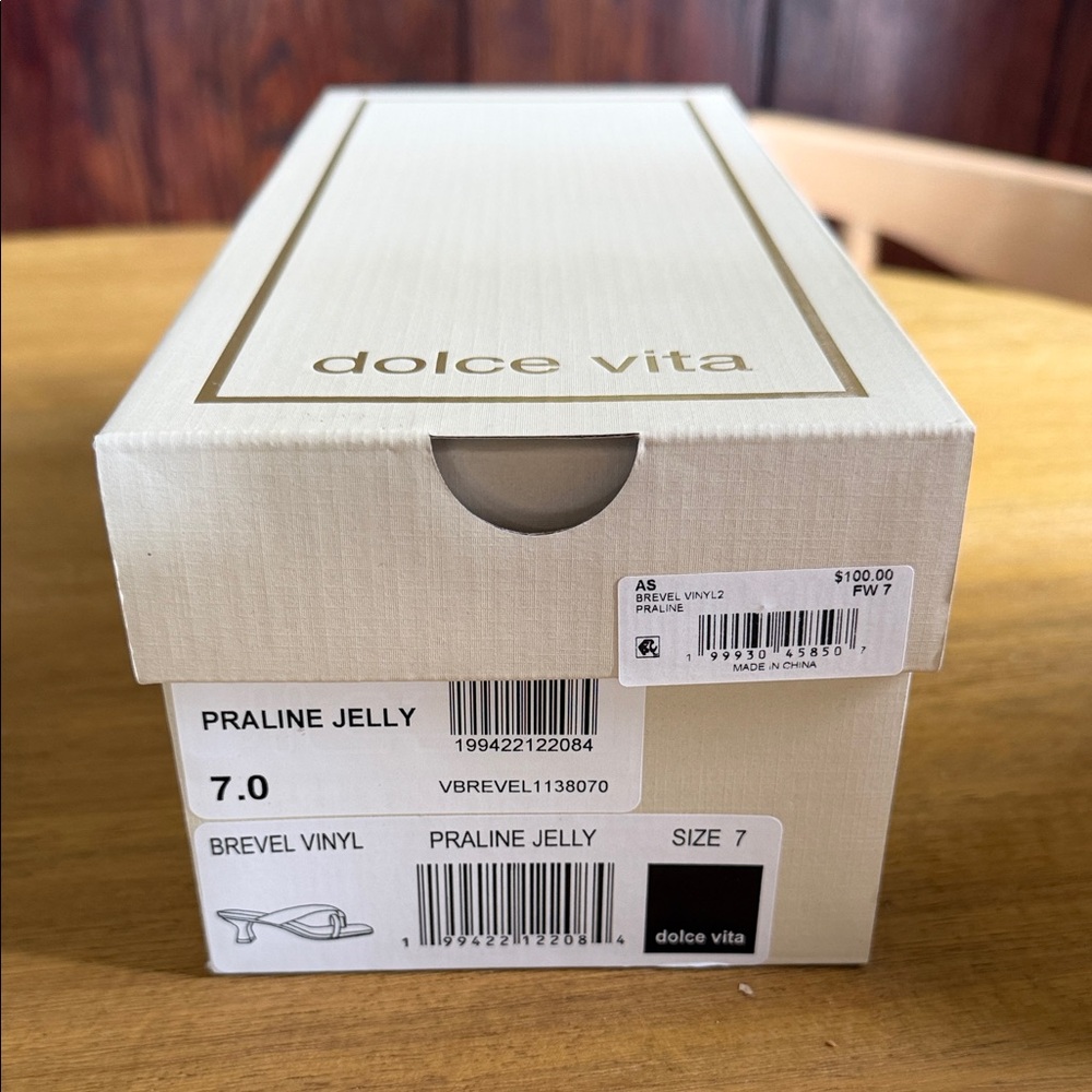Dolce Vita Brevel Vinyl Jelly Heel - Picture 5 of 5